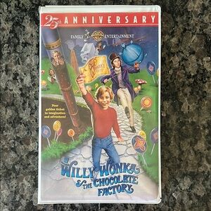 Warner Bros. Willy Wonka 25th Anniversary VHS - Red and Blue